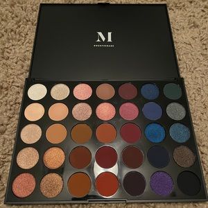 Morphs 35V Eyeshadow Palette